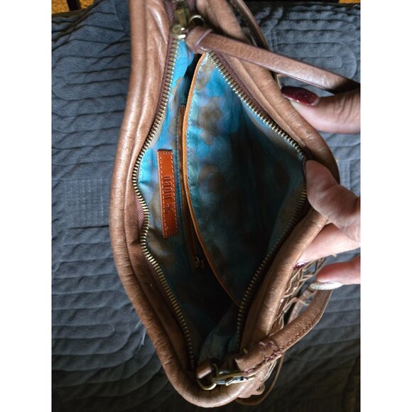 Hobo Brown Leather Fringe Crossbody Shoulder Bag With Adjustable Strap & Zipper - Picture 6 of 7